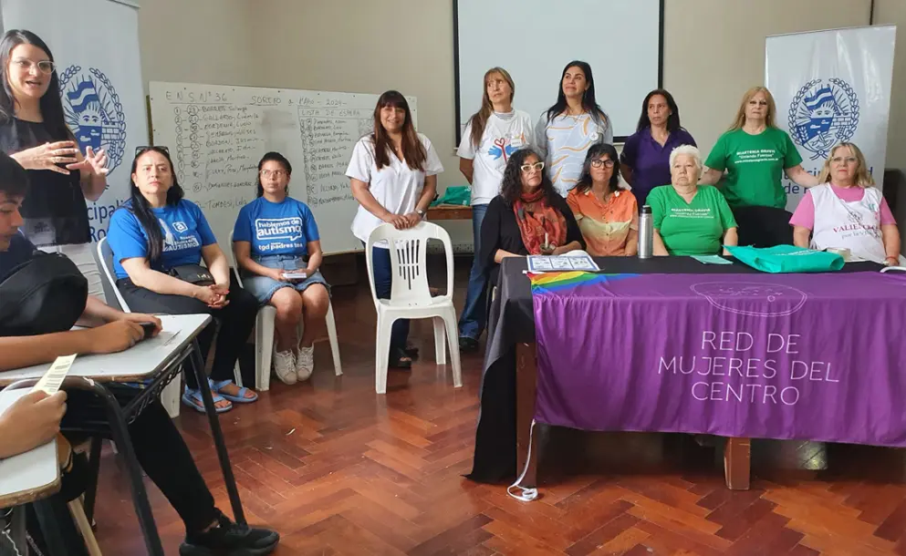 DIFUSIÓN DE MIASTENIA GRAVIS EN LA ESCUELA NORMAL Nº3